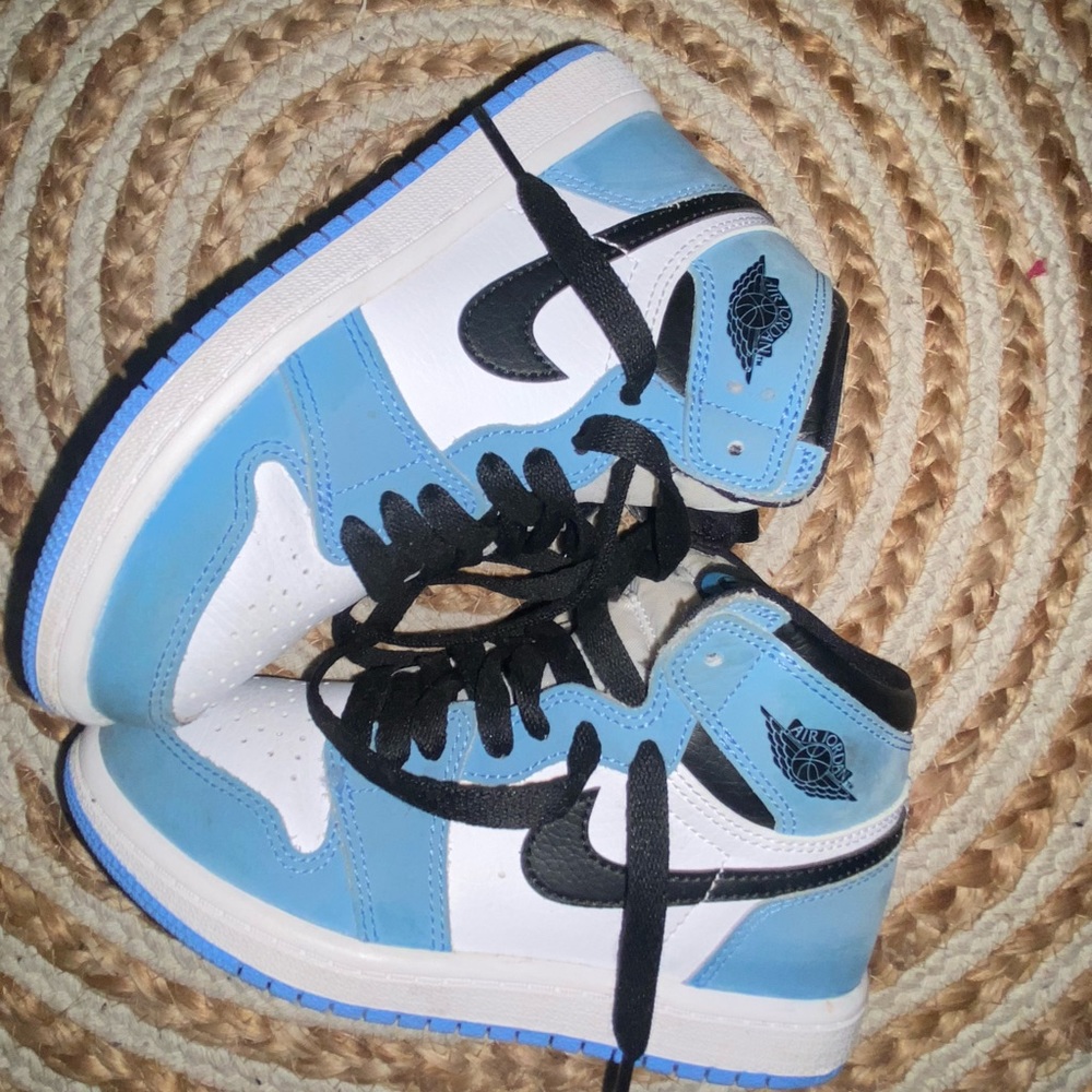 University Blue OG Jordan 1s